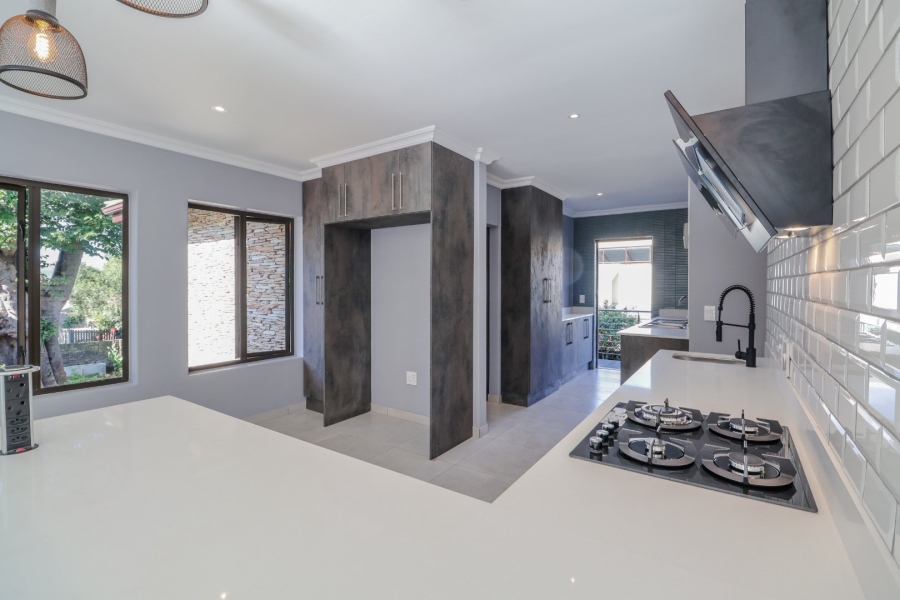 3 Bedroom Property for Sale in Groenvallei Western Cape